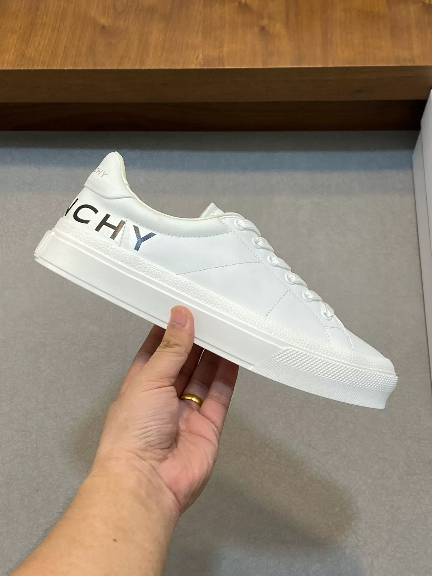 givenchy decontractees chaussures pour homme s_12b4a721